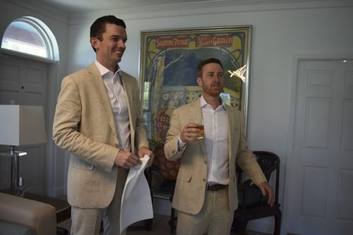 getting-ready-groomsmen