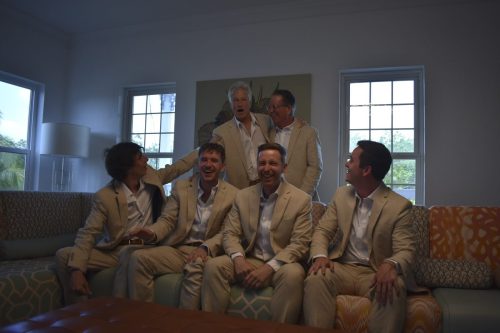 getting-ready-groomsmen