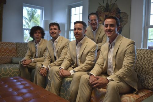 getting-ready-groomsmen