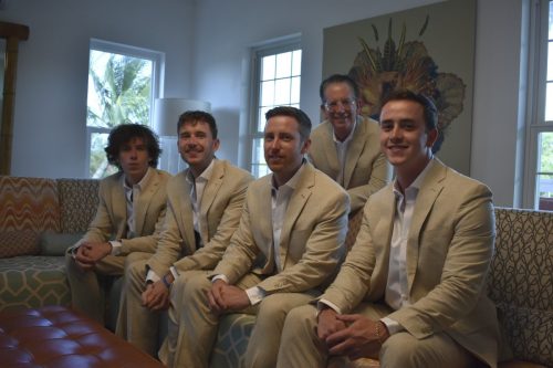 getting-ready-groomsmen
