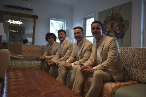 getting-ready-groomsmen