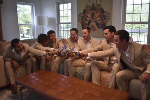 getting-ready-groomsmen