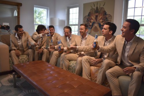 getting-ready-groomsmen