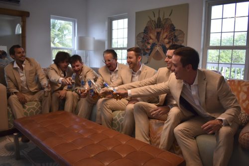 getting-ready-groomsmen